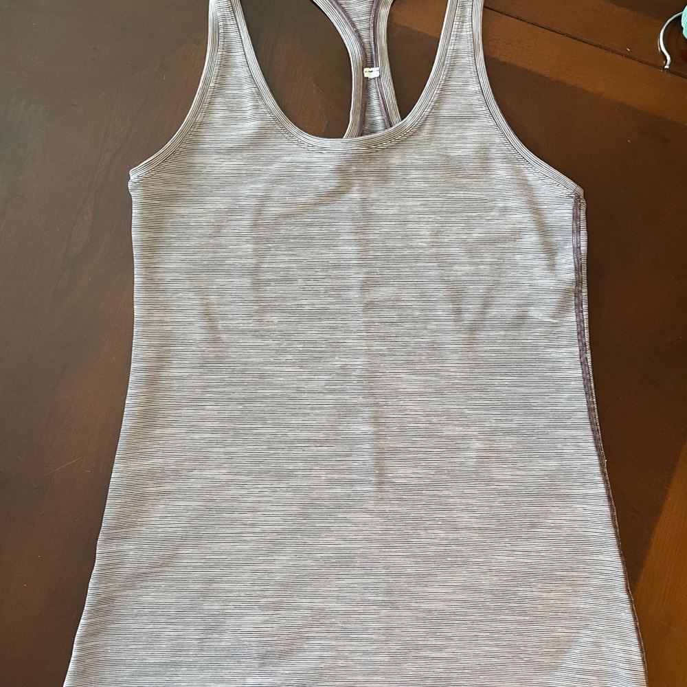 Lululemon Racerback Tank - Burgundy stripe